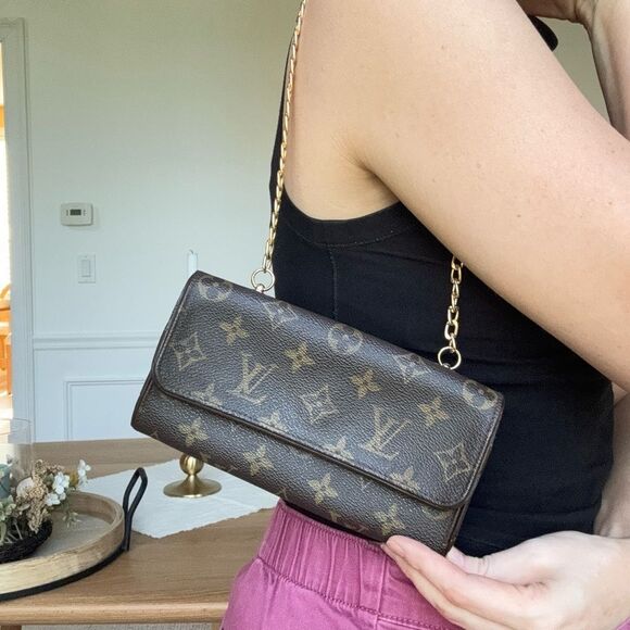 ✅AUTHENTIC✅LOUIS VUITTON SHOULDER BAG - Picture 2 of 14